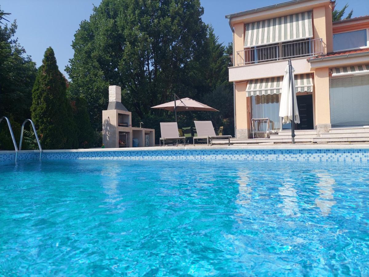 Apartments In Villa Azra غييكا المظهر الخارجي الصورة