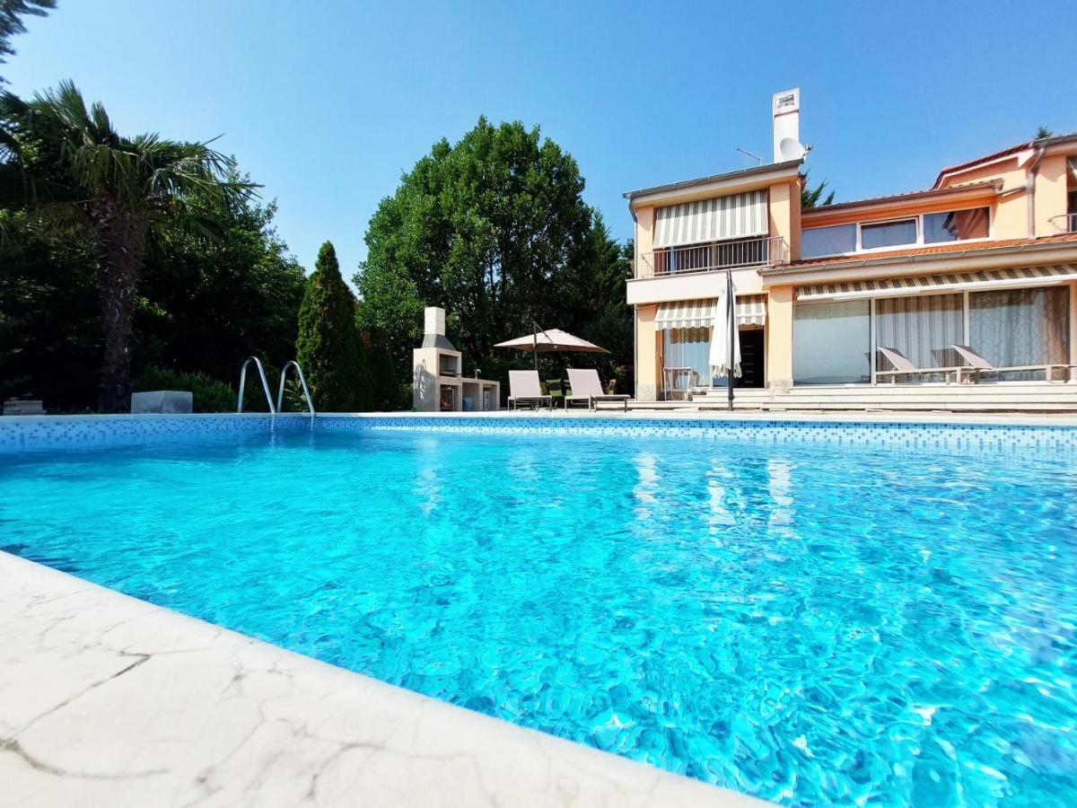 Apartments In Villa Azra غييكا المظهر الخارجي الصورة